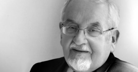Prof. Tadeusz Zgółka nie żyje. Językoznawca był nazywany "poznańskim Miodkiem"