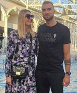 Polak nie dowierzał, gdy wyszedł ze sklepu w Arabii. "Tu masz numer"