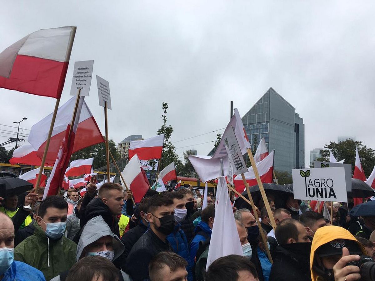 Protest rolników w Warszawie. Gotowi są sparaliżować całą Polskę