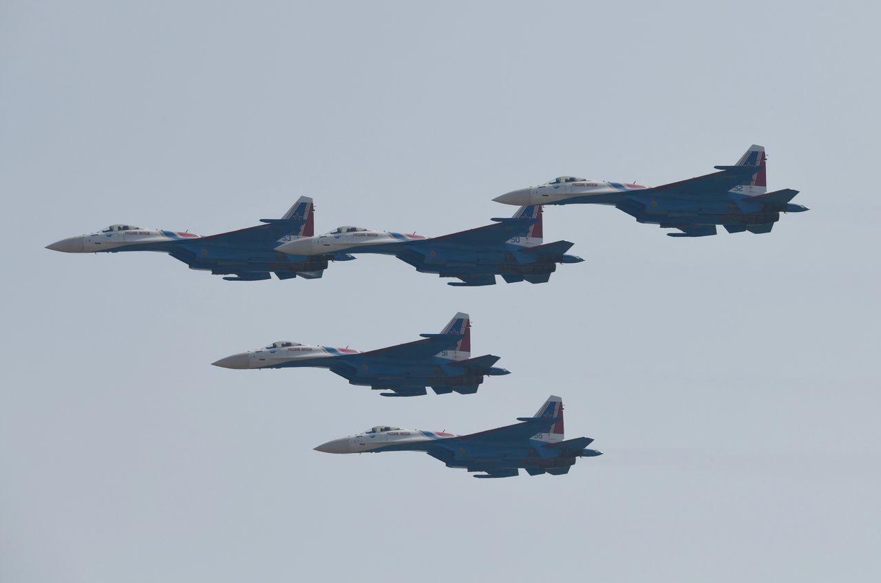 Ukraine's successful sky operation downs Russian Su-35