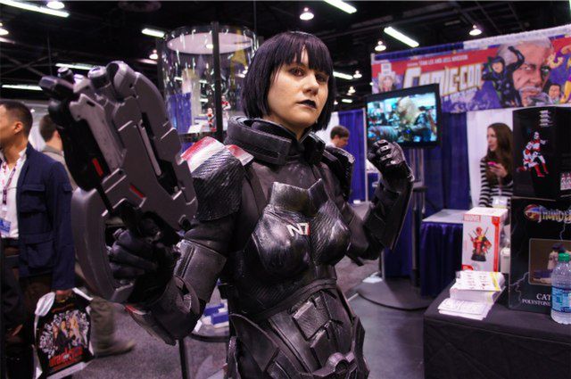 Dziewczyny z najfajniejszymi... kostiumami z WonderCon 2012 24