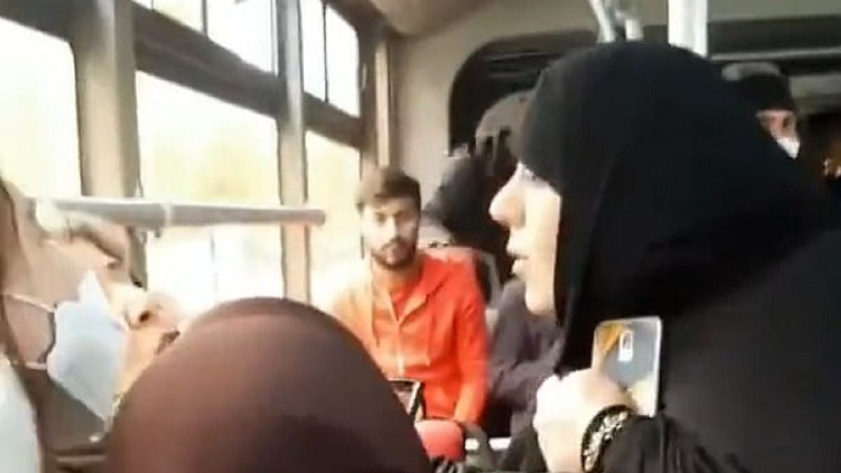 Kobieta została zaatakowana w autobsie.