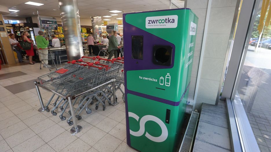 Coraz więcej butelkomatów pojawia się w polskich miastach.