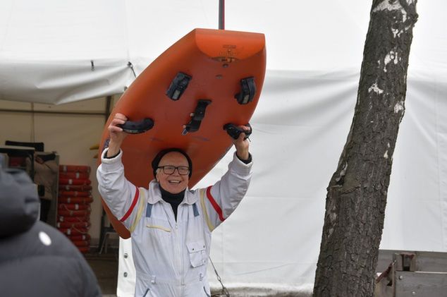 Regularne morsowanie w morzu, codzienna gimnastyka i spacery, a także windsurfing - to przepis Piotra Dudka na długowieczność w świetnej formie