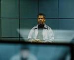 ''Lot'': Denzel Washington leci do góry nogami [wideo]