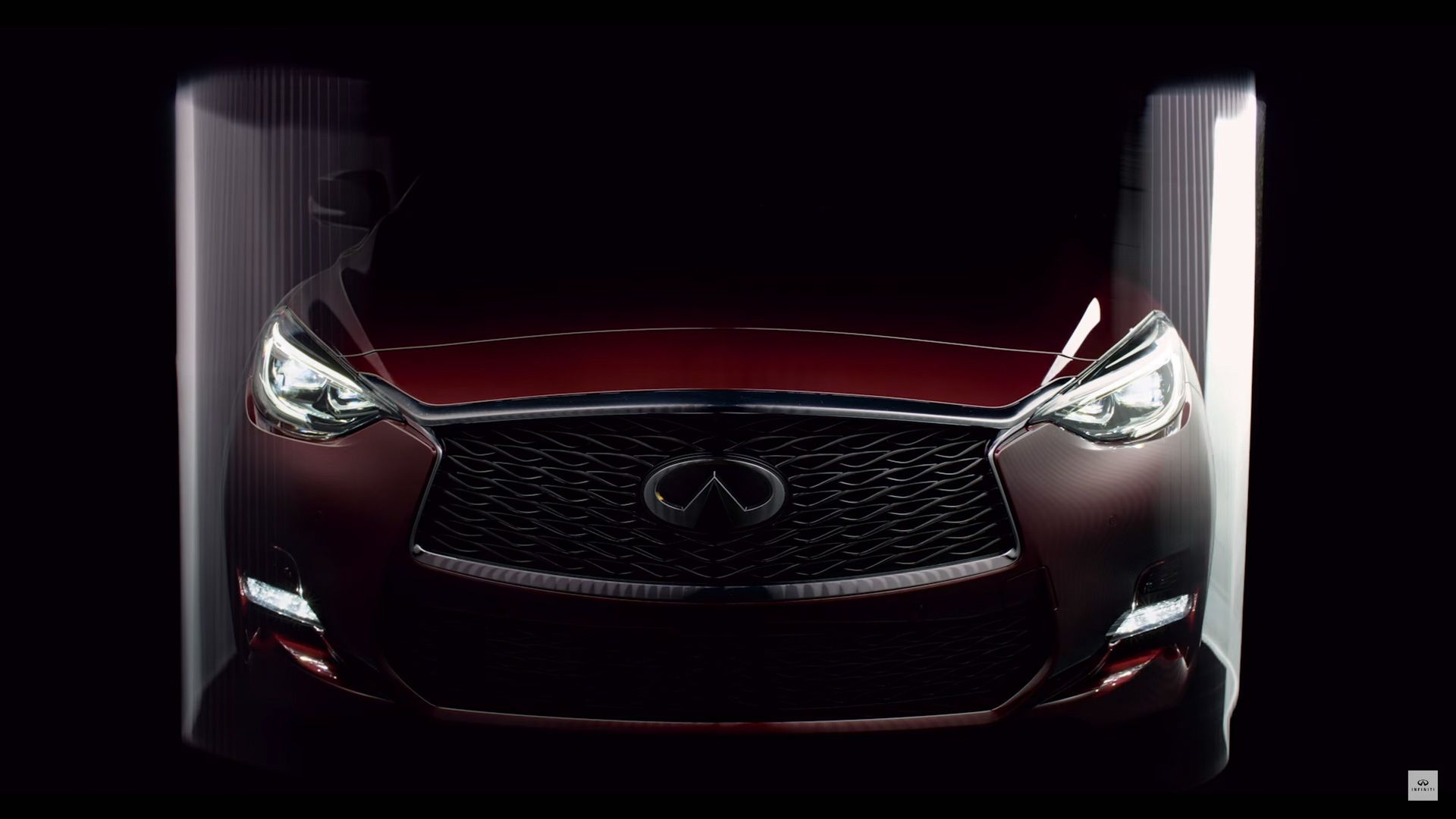 Niesamowite, malowane światłem zdjęcia Infiniti Q30 3