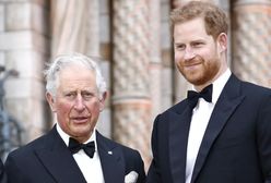 Książę Karol bał się spotkać z synem sam na sam. Potrzebował pomocy