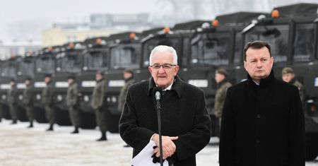 Jelcz ma kolejną umowę z armią. Za dostawę pojazdów zainkasuje prawie 800 mln zł