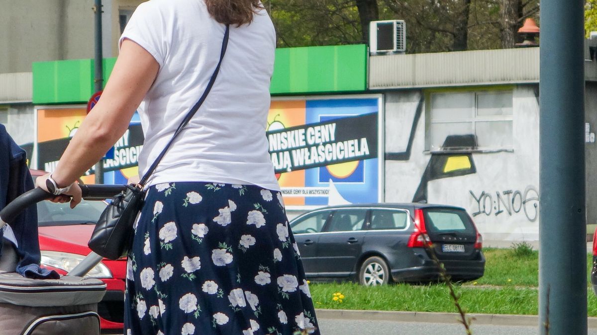 Spacer z wózkiem (zdj. ilustracyjne)