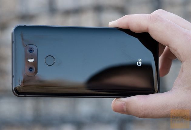 LG G6 tylna ścianka dłoń