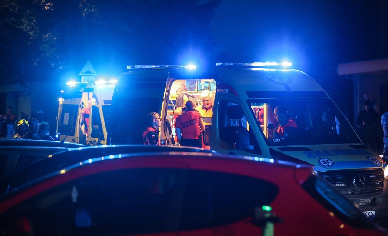 Śmierć 14-latki w palącym się bloku. Co z pozostałymi osobami, które doznały obrażeń w pożarze?