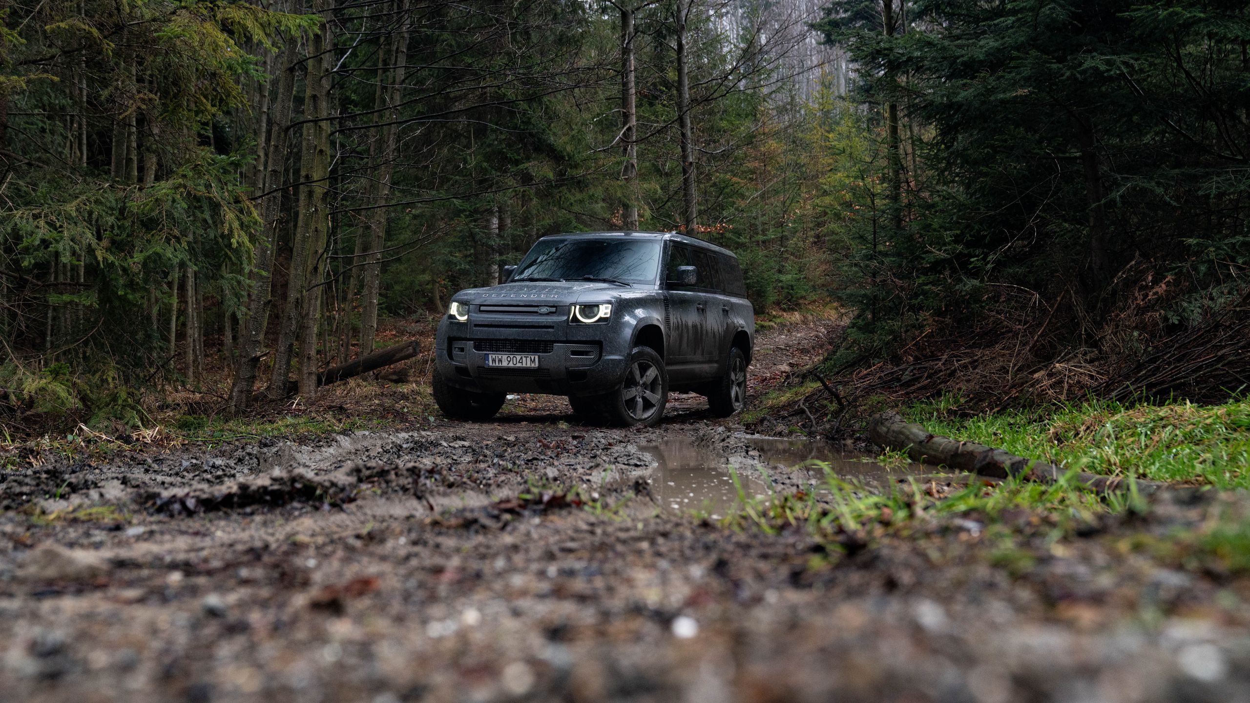 Land Rover Defender 130 Outbound