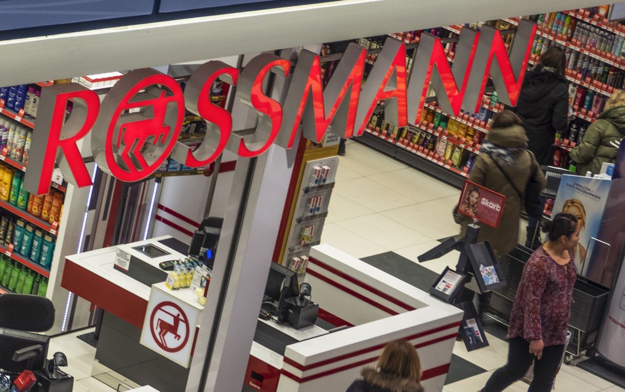 Popularny podkład do twarzy za 35,99 zł w Rossmannie. Ostatnie godziny promocji