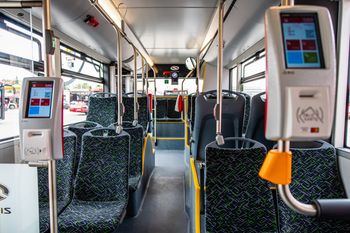 Opisała, co spotkało nastolatkę w autobusie. "Jaki przykład dajemy?"
