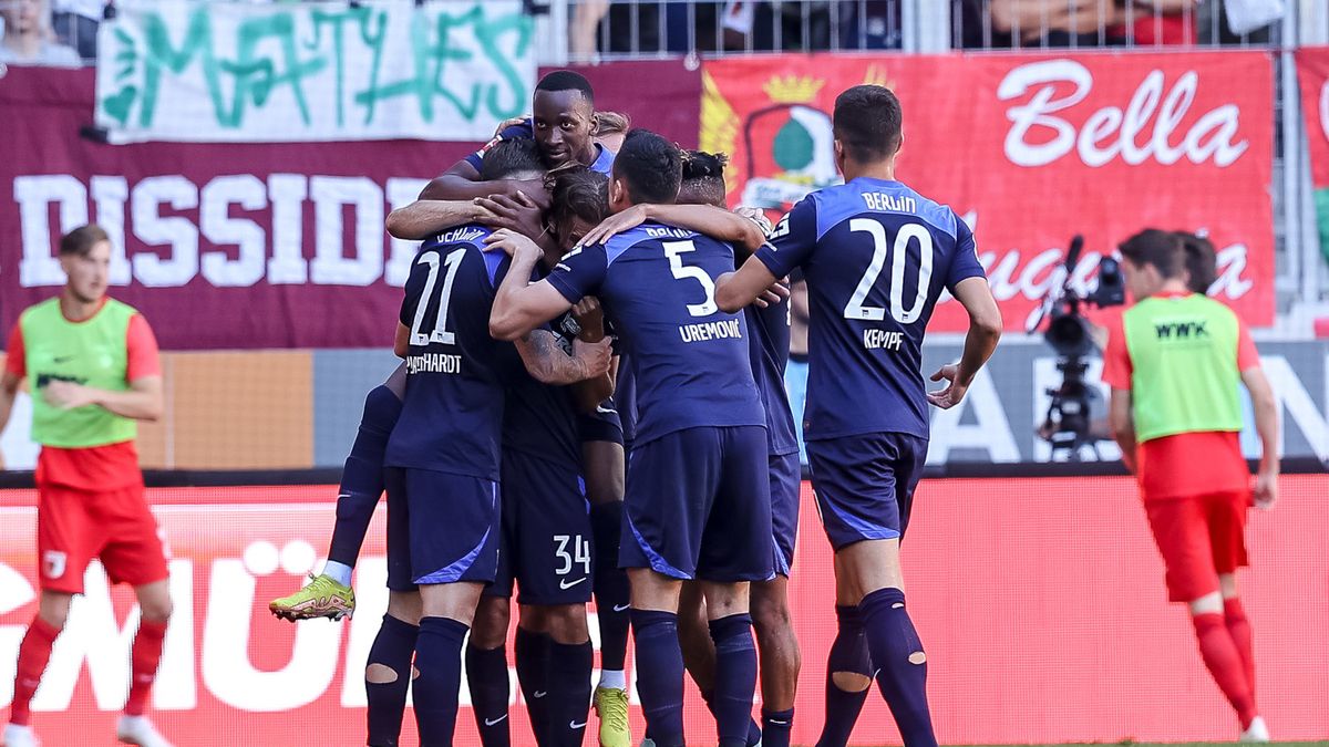 Getty Images / Roland Krivec / Na zdjęciu: radość piłkarzy Herthy Berlin