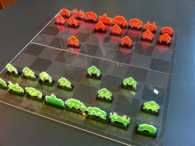 Gadżet dnia: szachy Space Invaders 2