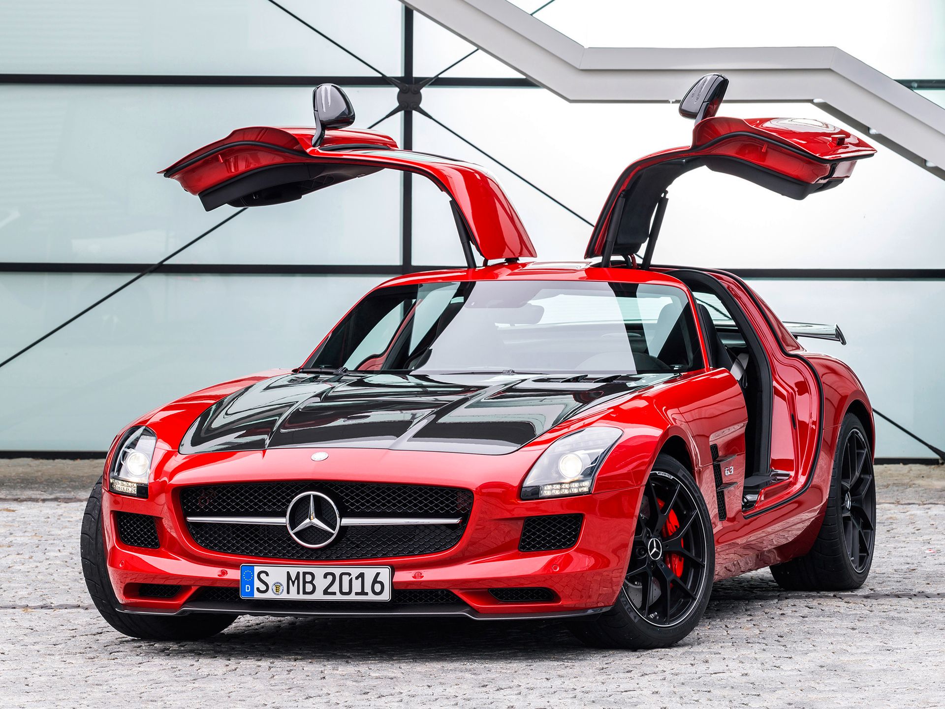 Żegnamy króla: odchodzi Mercedes-Benz SLS AMG 73