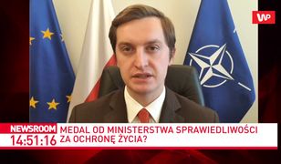 Zuzanna Wiewiórka z medalem. Wiceminister sprawiedliwości Sebastian Kaleta broni tej decyzji
