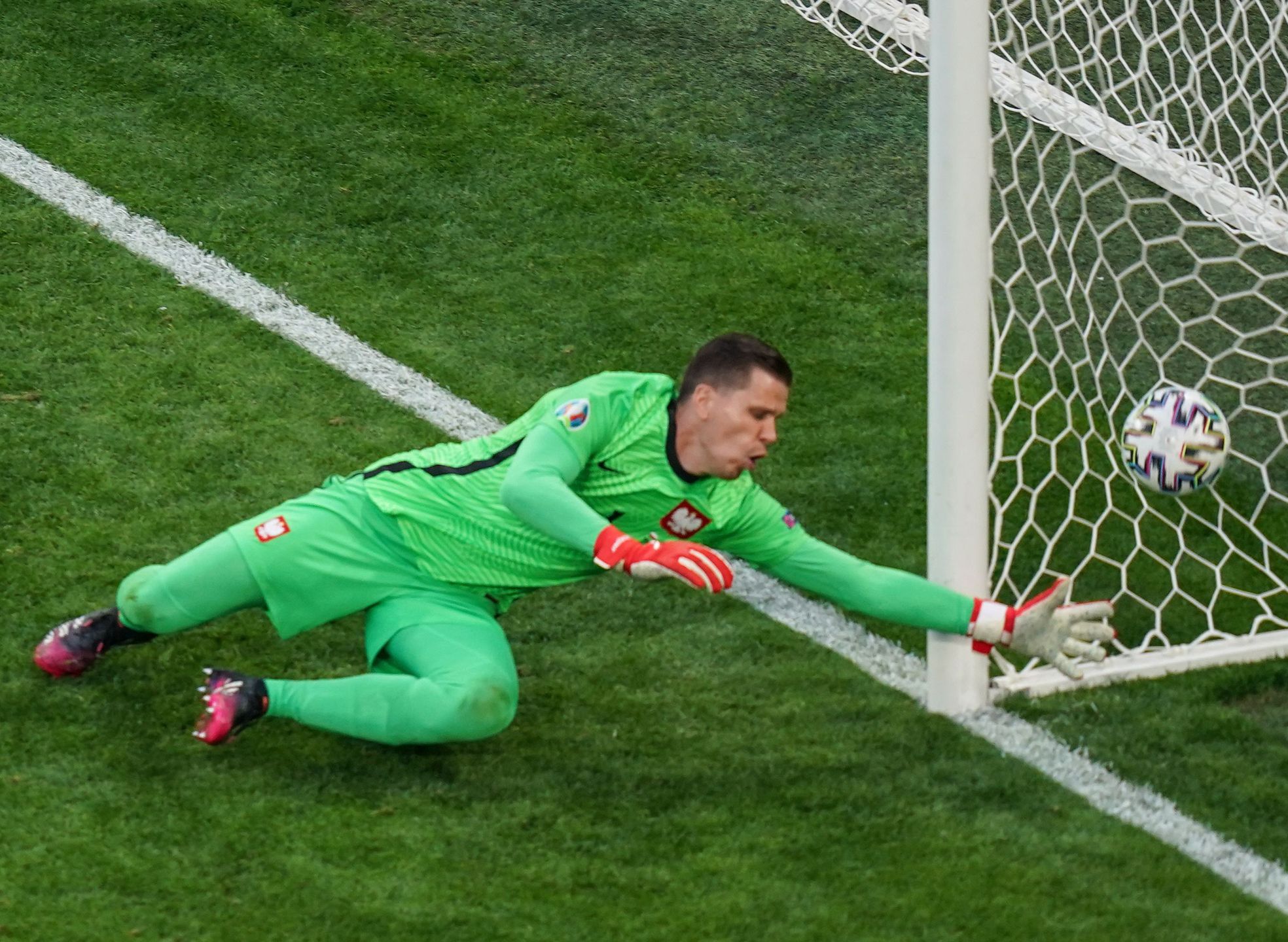 Wojciech Szczęsny podczas meczu ze Słowacją