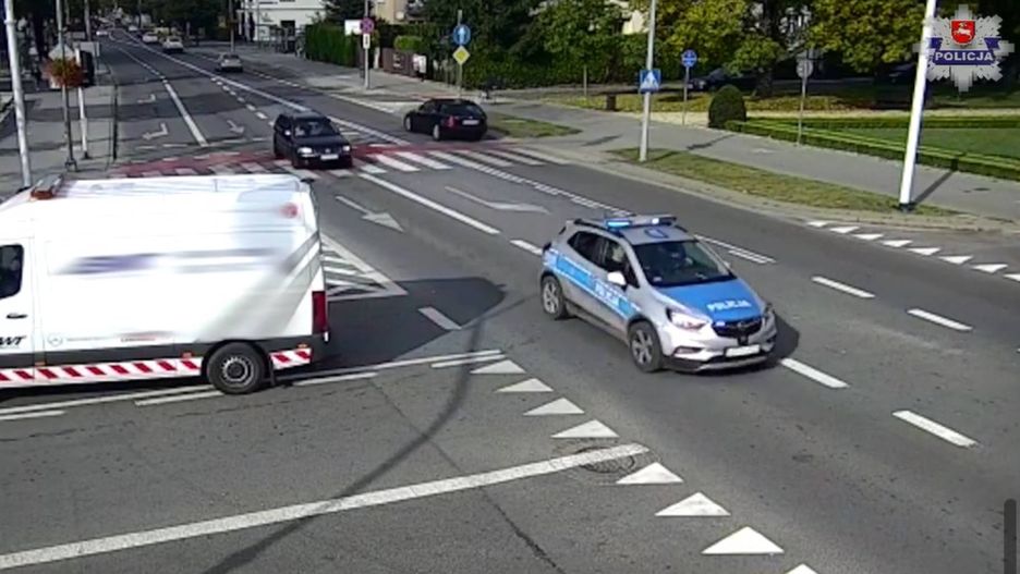 Policja eskortowała Volkswagena z ośmiomiesięcznym dzieckiem