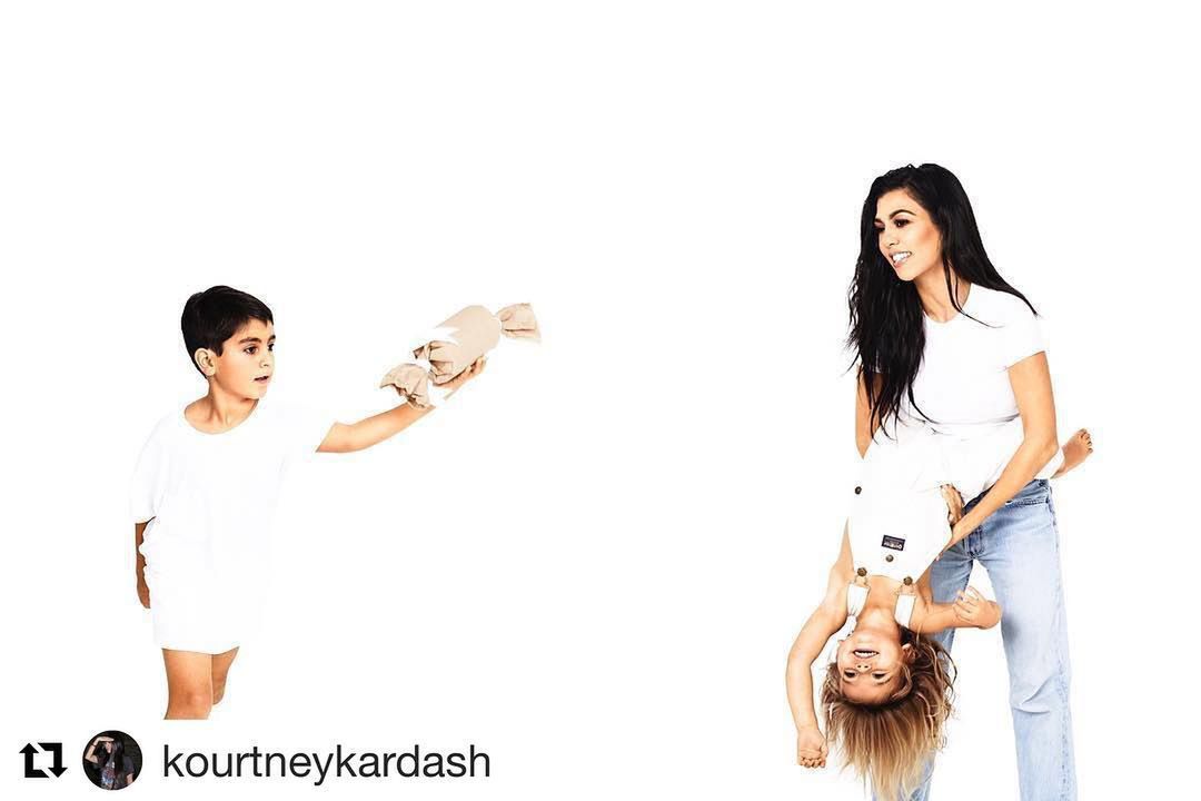 Świąteczna sesja rodziny Kardashian 

fot. Instagram