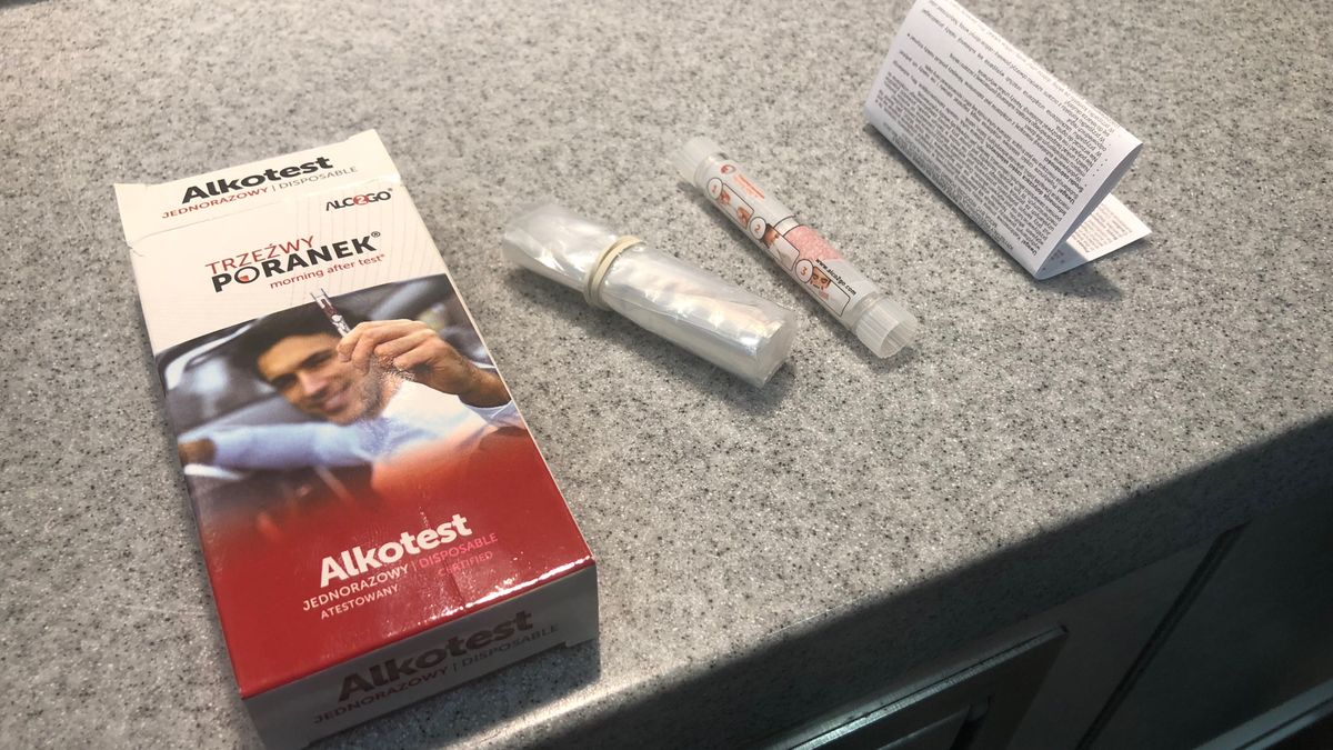 Alkotest kupiony na stacji paliwowej za 6 złotych