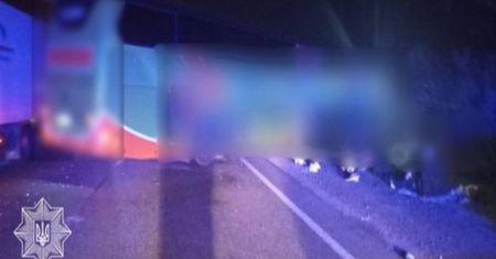 Jechał z Polski. Tragedia pod Lwowem. 3 osoby nie żyją, mnóstwo rannych