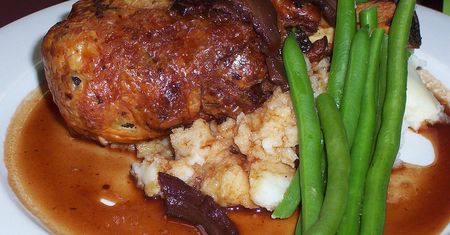 Pieczona goleń z jagnięciny australijskiej (samo mięso)