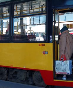 Warszawa. Strajk kobiet. Utrudnienia w ruchu w związku z protestem