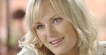 ''Suburgatory'': Malin Akerman poznaje własną córkę