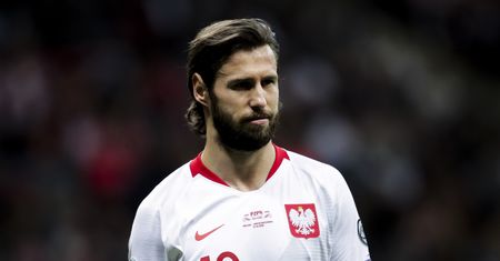 Co za auto! Grzegorz Krychowiak przyjechał na kadrę luksusową furą