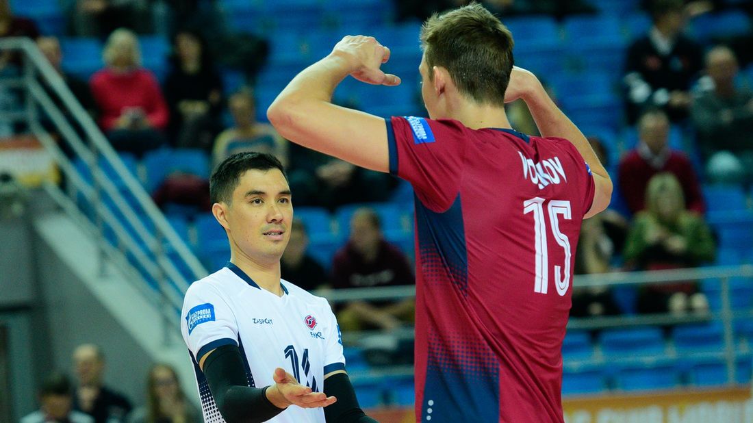 WP SportoweFakty / Paweł Piotrowski / Na zdjęciu: Erik Shoji (z nr 14)