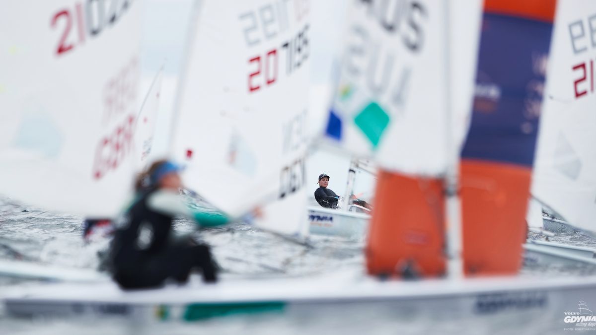 Zdjęcie okładkowe artykułu: Materiały prasowe / Robert Hajduk / Na zdjęciu: Jachty olimpijskiej klasy Laser Radial