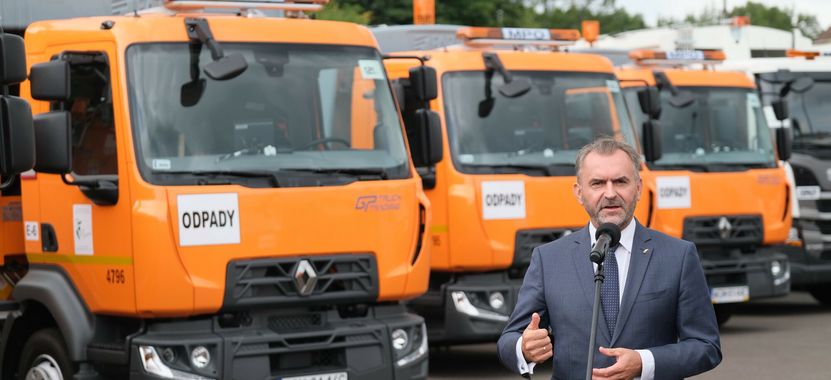 Afera śmieciowa w Warszawie. Wciąż nie znaleźli 5 mln zł