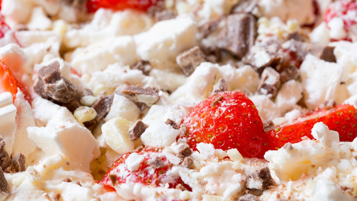 Eton mess to prosty i smaczny deser z owocami