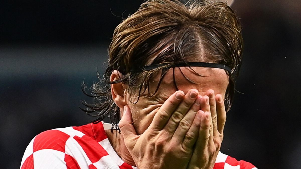 PAP/EPA / Neil Hall  / Na zdjęciu: Luka Modrić