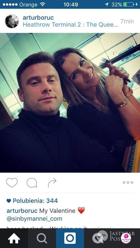 Artur Boruc z żoną Sarą na lotnisku