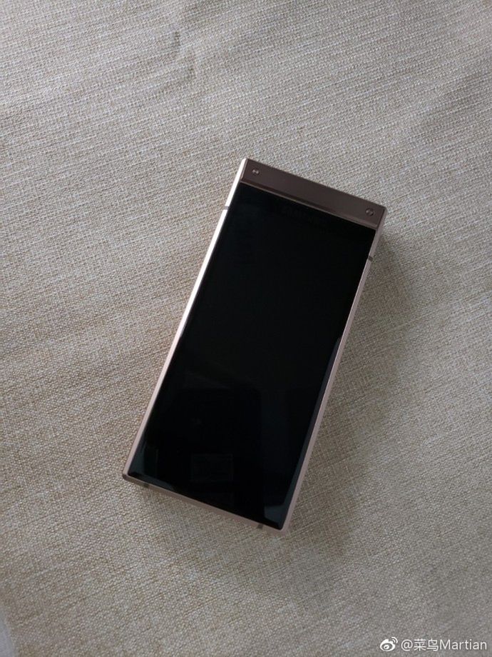 #wSkrócie: Samsung W2019 na zdjęciach, składany Galaxy F w drodze i Snapdragon 8150 w bazie Geekbench 10