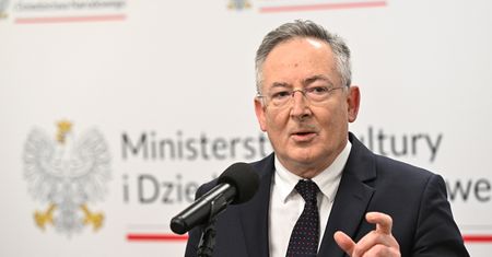 Sienkiewicz o "zbiorowisku kanalii". Opublikował mocny wpis