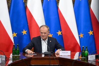"To jest alert". Tusk z jasnym przekazem do służb