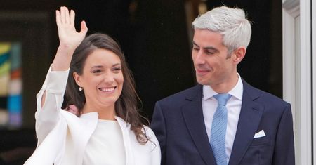 Księżniczka Aleksandra z Luksemburga wyszła za mąż. ZREZYGNOWAŁA z białej sukni! (ZDJĘCIA)