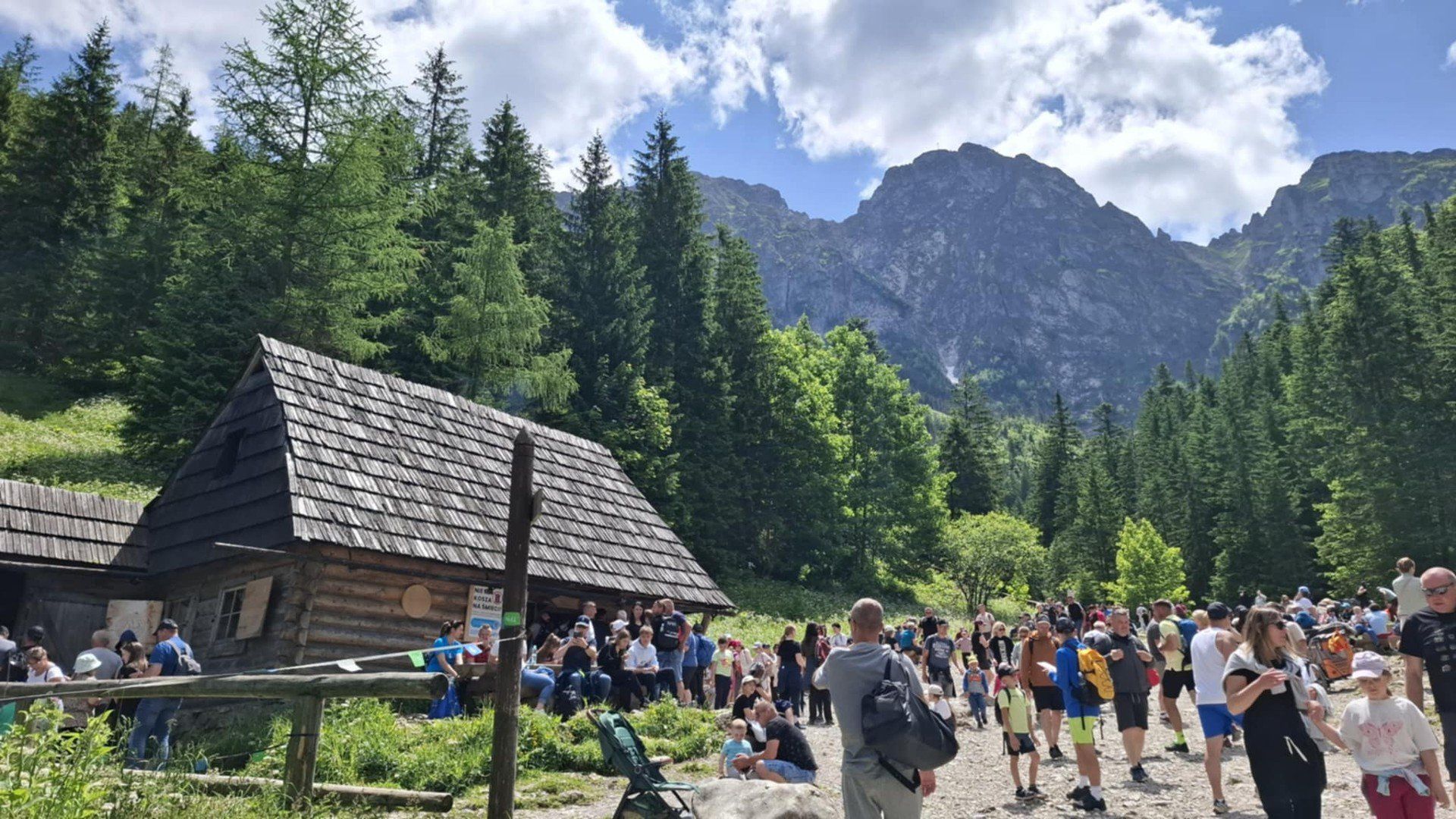 Turyści w Tatrach