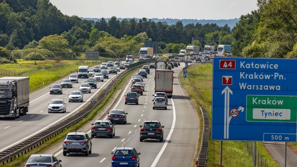 Przebudowana droga ma być alternatywną trasą dla płatnej autostrady A4 