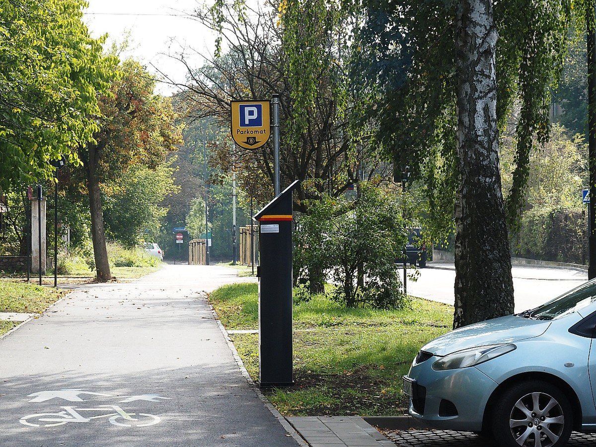 Od środy 1 października na ulicach Radiostacji obowiązują opłaty parkingowe