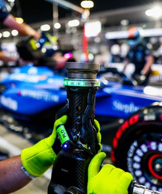 Plotki potwierdzone. Nie zdążą z bolidem na testy F1