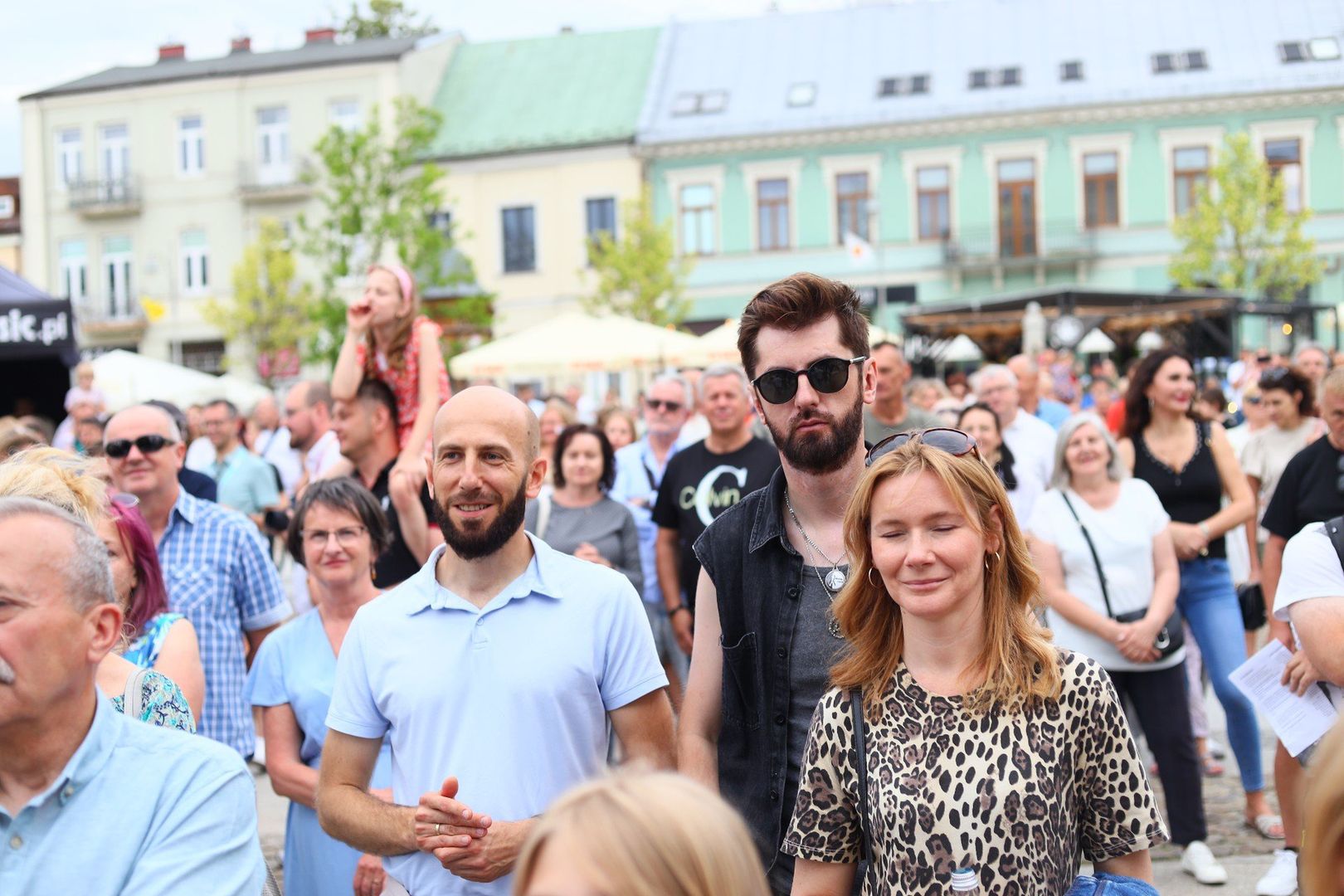Było sporo osób, które razem z zespołem przeniosły się w czasie do lat 80. i 90.