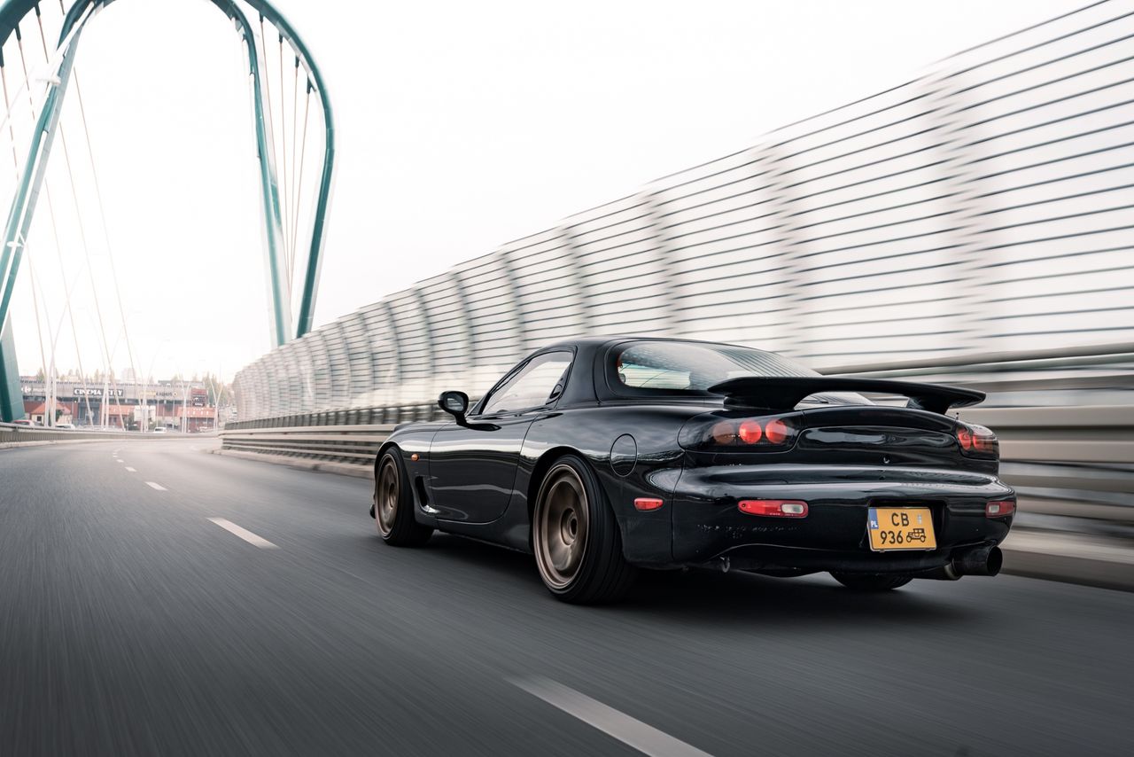 Test: Mazda RX-7 FD — przyczajony samuraj kończy 30 lat, ale jego ...