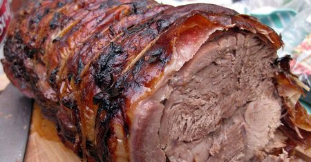 Pieczona polędwica z jagnięciny australijskiej bez kości (mięso i tłuszcz)