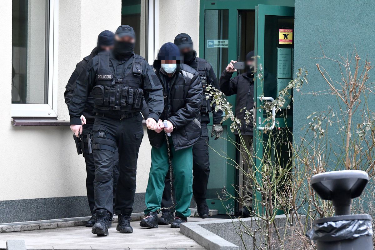 Łódź. Areszt dla podejrzanego o brutalny gwałt i zabójstwo sprzed ćwierć wieku