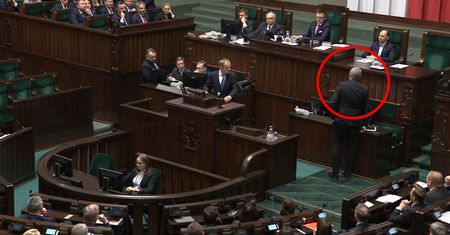 Tusk ostro do Brauna. Nerwowa reakcja posła